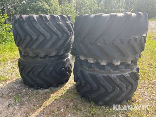 Entreprenaddäck med fälg Nokian 710/4-22.5
