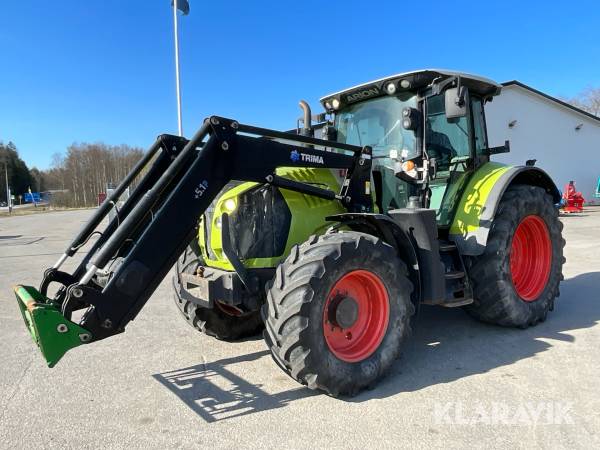 Traktor Claas 620 Arion med lastare 