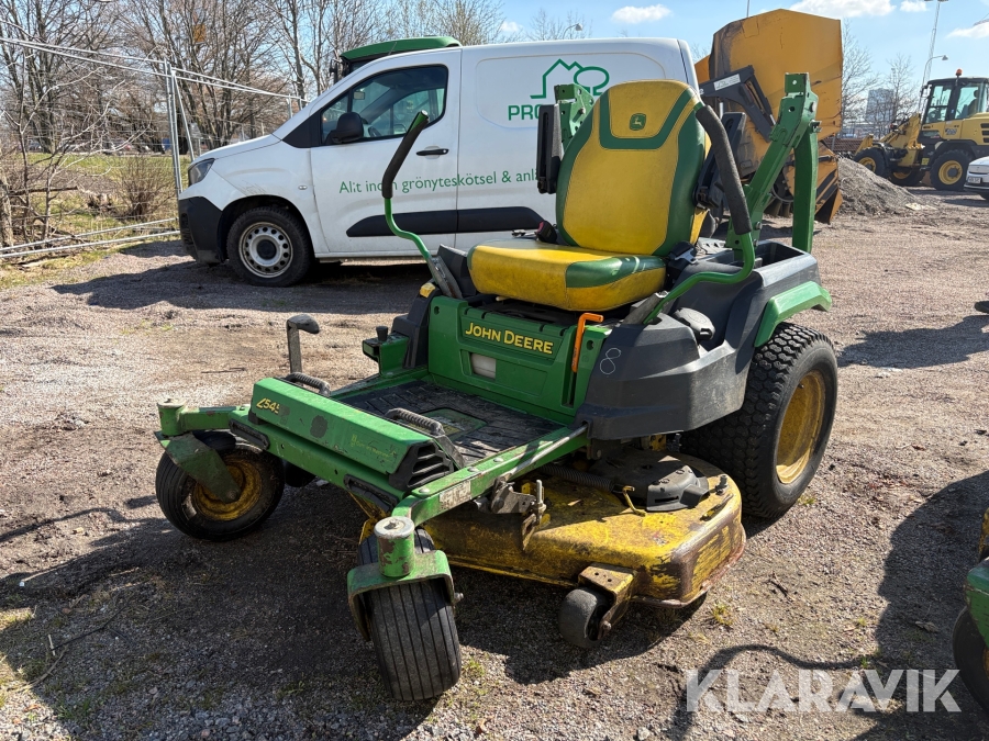 Gräsklippare John Deere Z545R EFI comfortglide