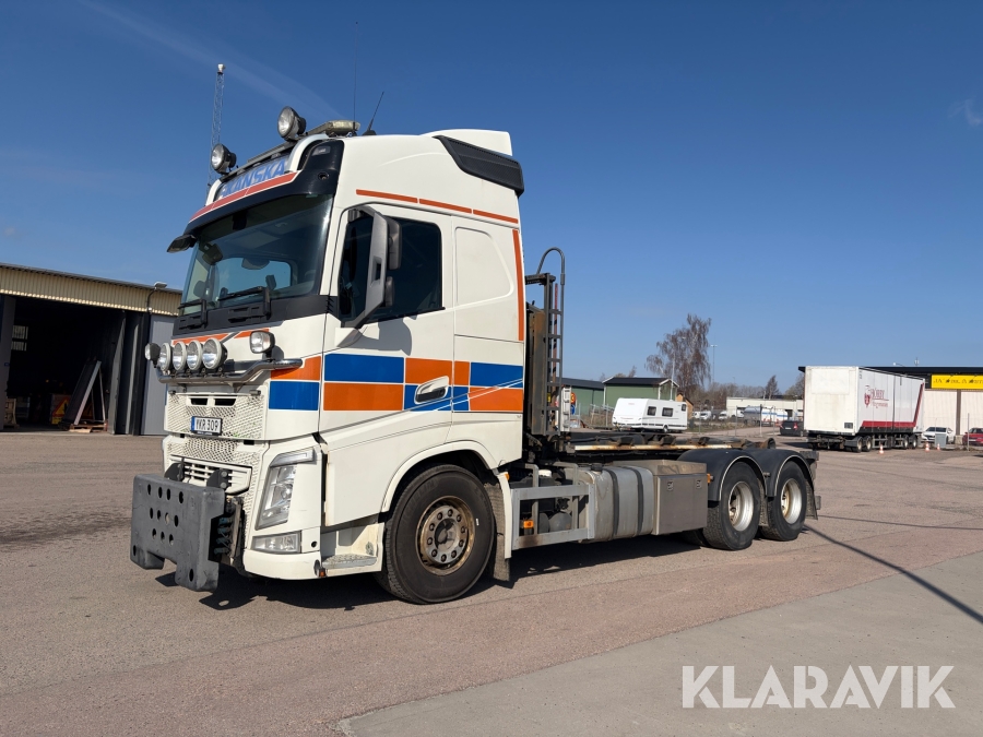 Lastväxlare Volvo FH plogutrustad