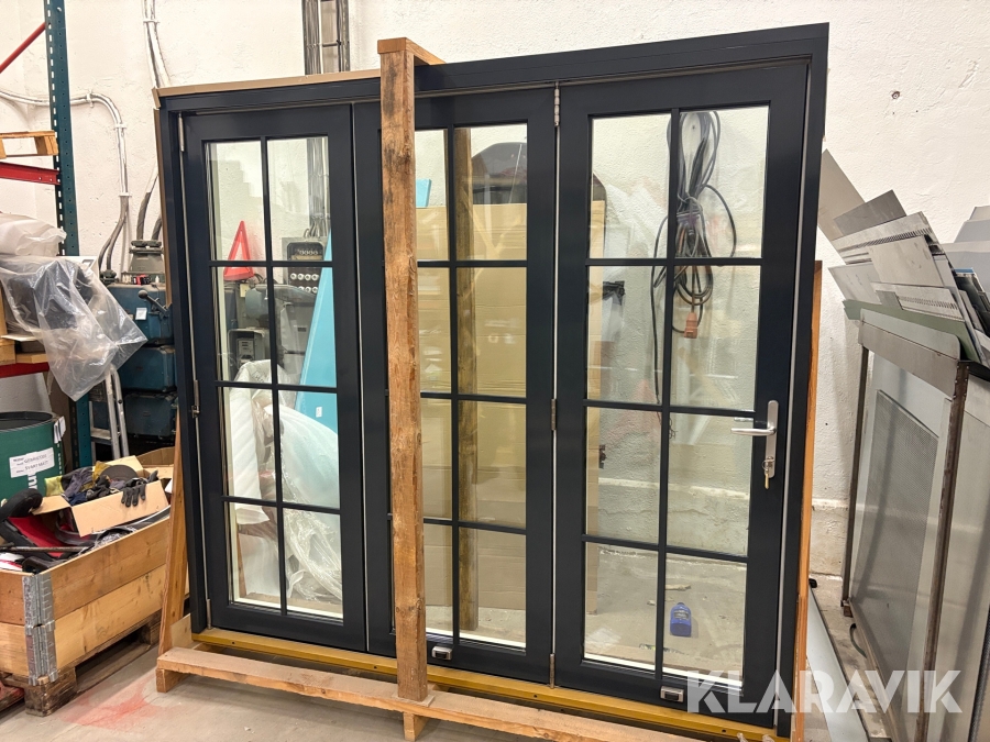 Vikdörrsparti Vilenta 3 delad