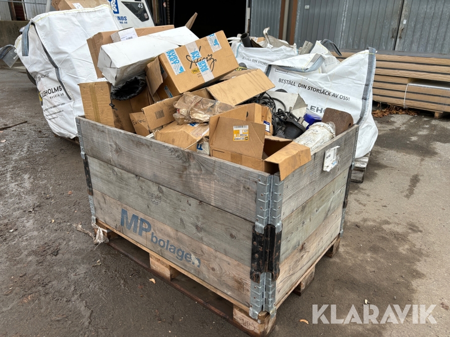 Diverse filter och reservdelar till entreprenad och bil