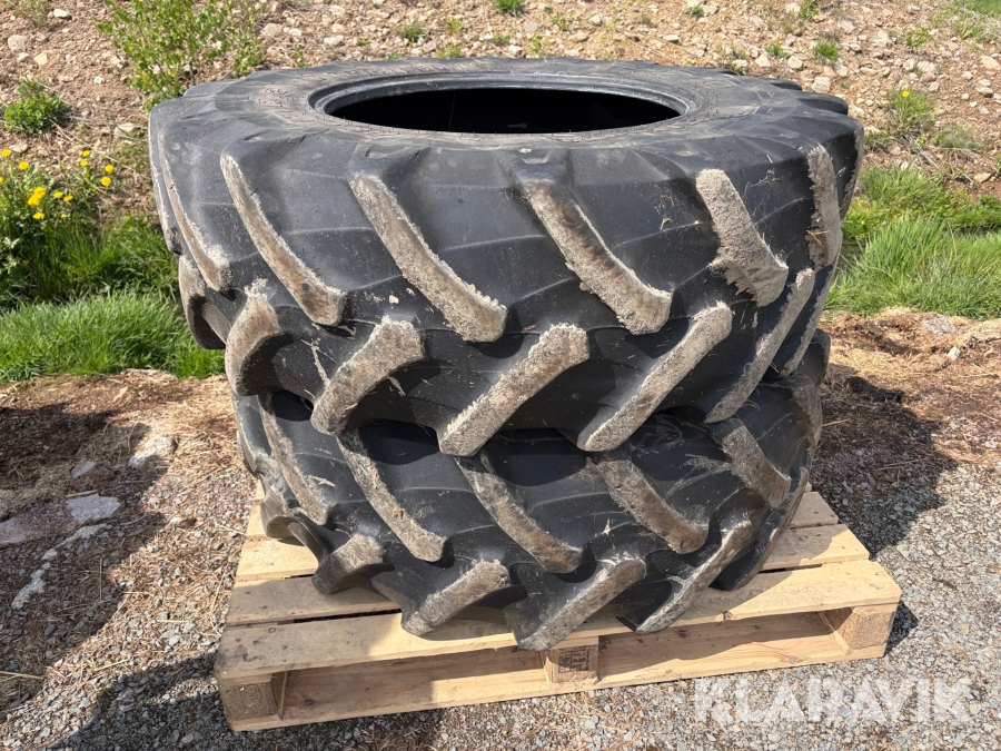 Traktordäck 2 st