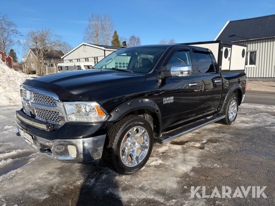 Pickup Dodge Ram 1500 Crew Cab V8 HEMI 4x4 TorqueFlite, 395hk