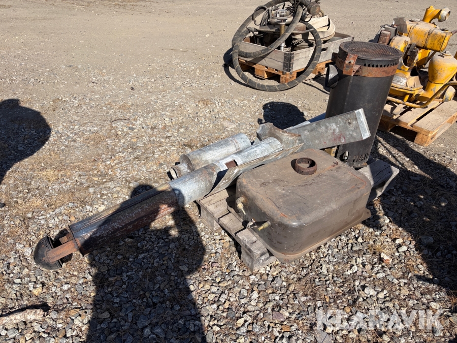 Dieselkamin med tank och skorsten