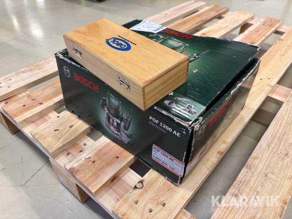 Överhandsfräs Bosch POF 1200 AE