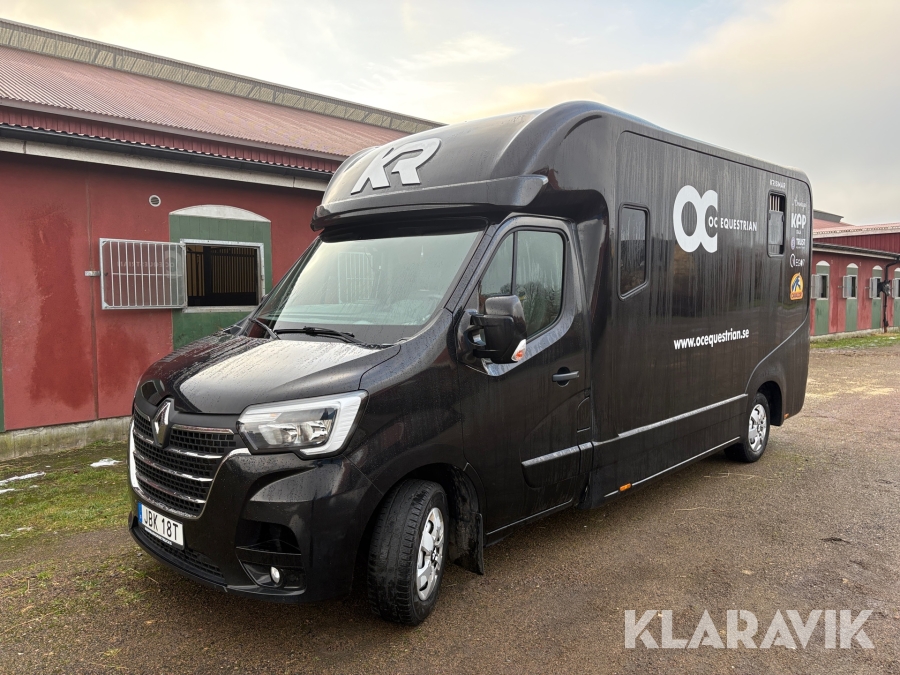 Hästlastbil Renault Master Stuteriinredning