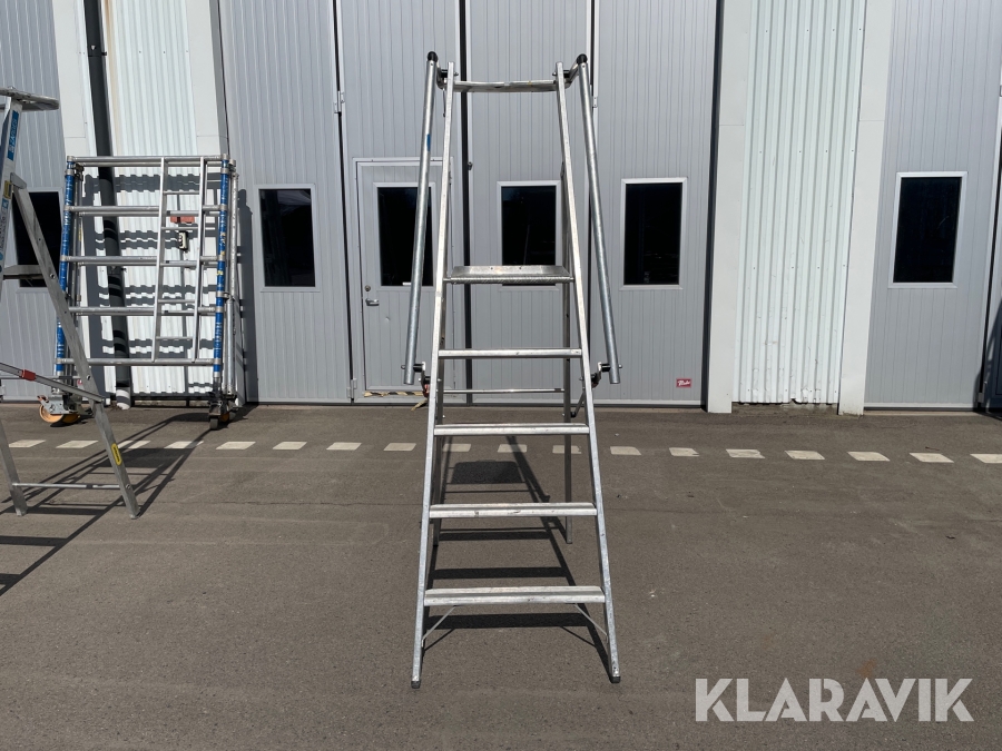 Trappstege med plattform Zarges ZAP Z600 1.32M