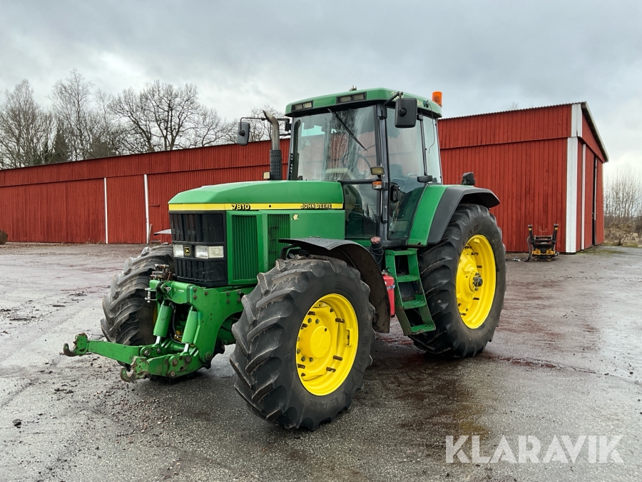 Traktor John Deere 7710