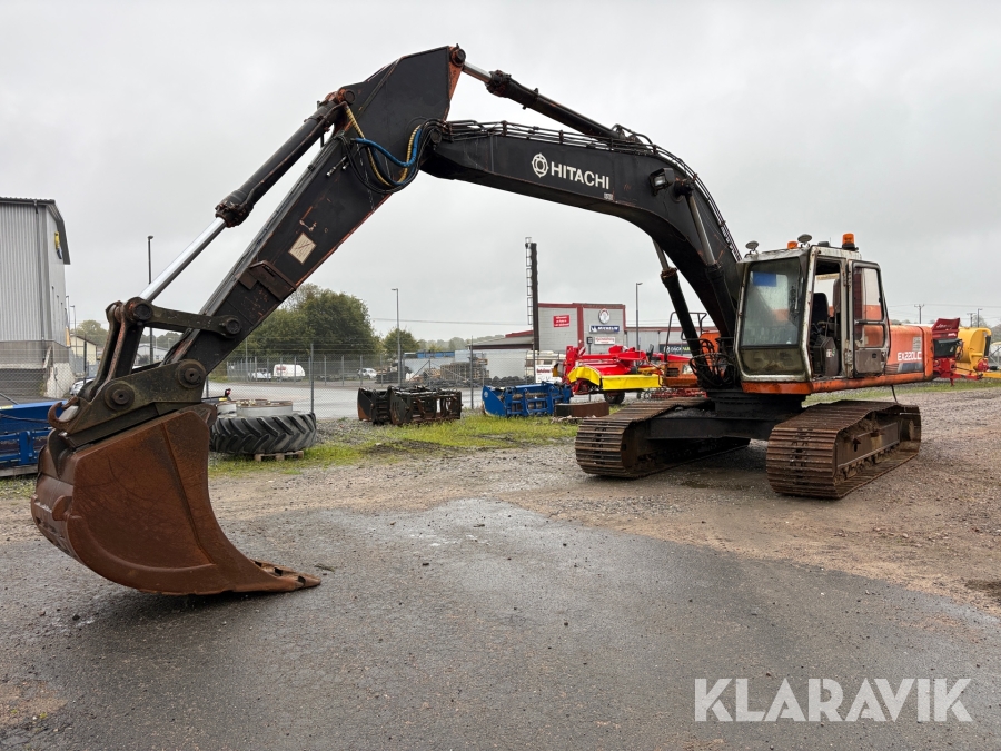 Grävmaskin Hitachi EX 220LC med skopa
