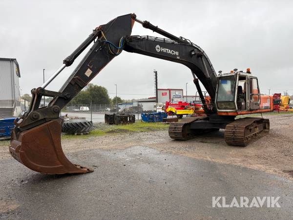 Grävmaskin Hitachi EX 220LC med skopa