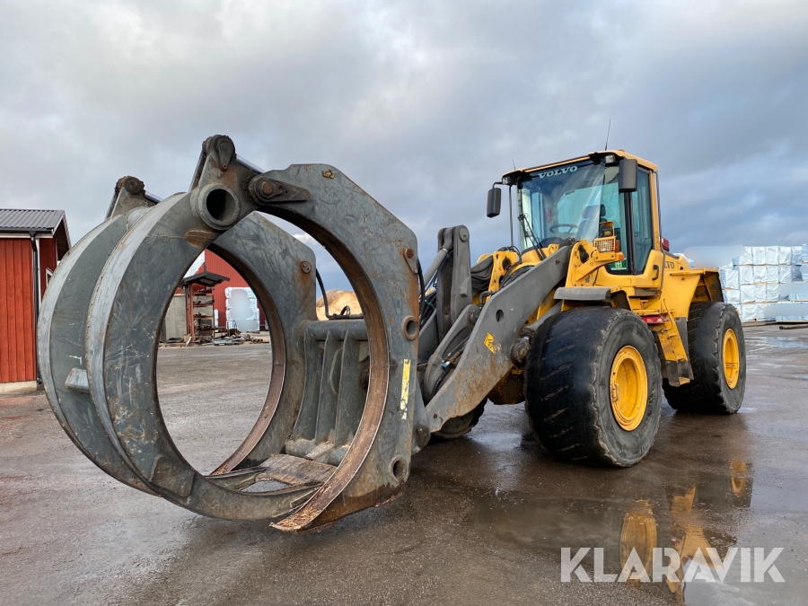 Hjullastare Volvo L120F med timmergrip