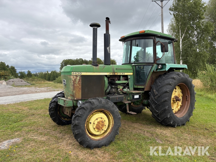 Veterantraktor John Deere 4430