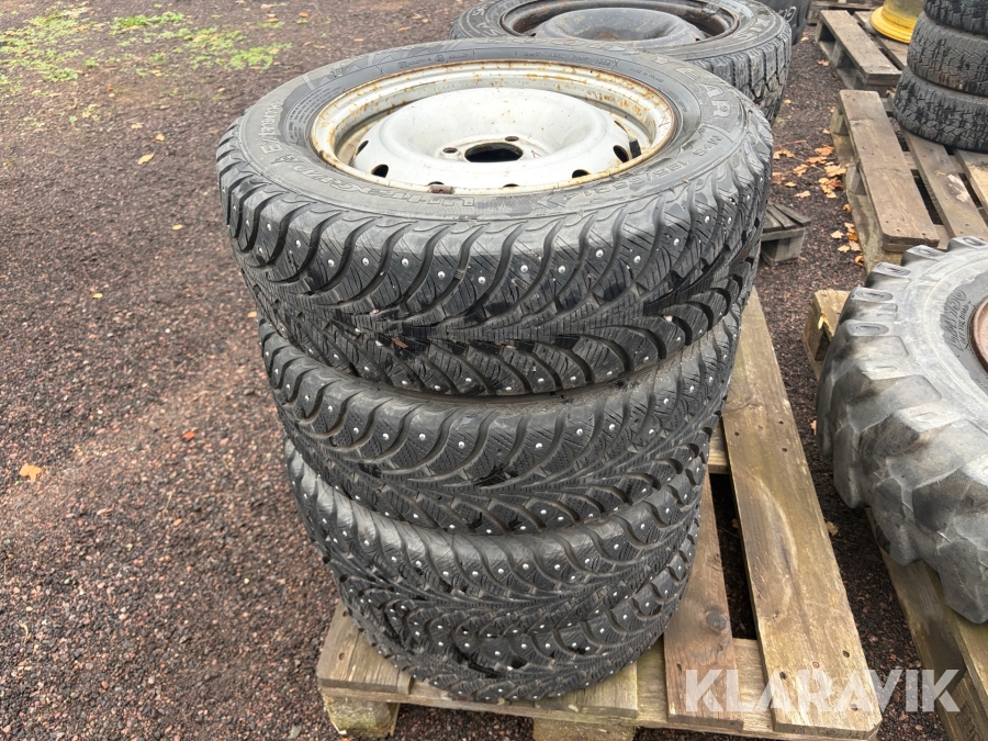 Vinterdäck på fälg Goodyear 185/65R14 4 st