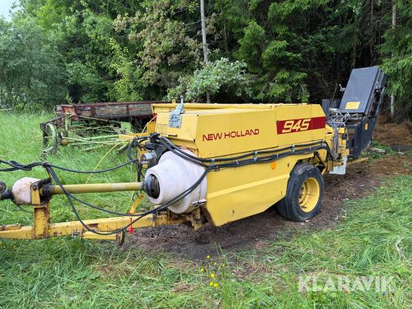 Balpress New Holland 945