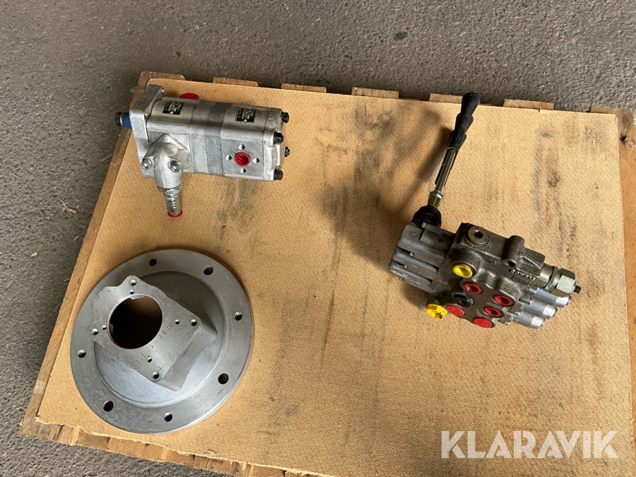Hydraulpump, ventilpaket och elmotorsfäste