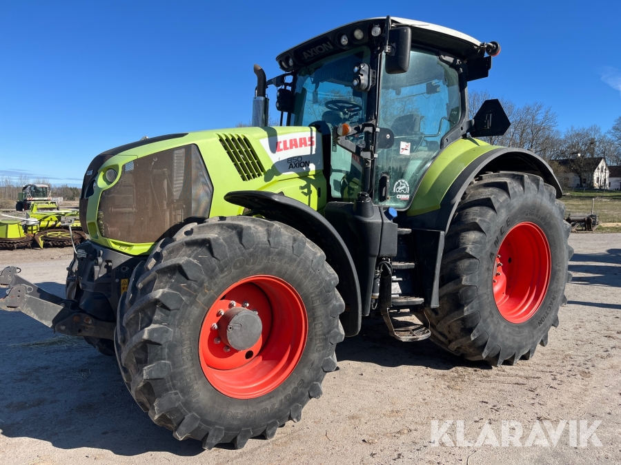 Traktor Claas 850 Axion
