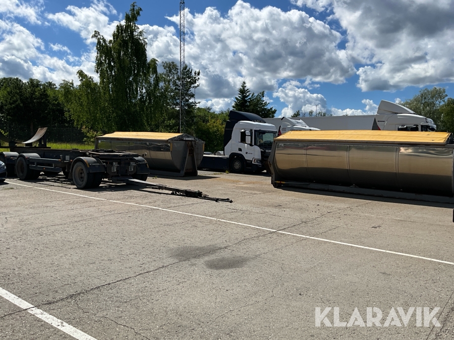 2st Asfaltsflak med tippsläp Cmt / Kilafors ASF16 tridemburkar