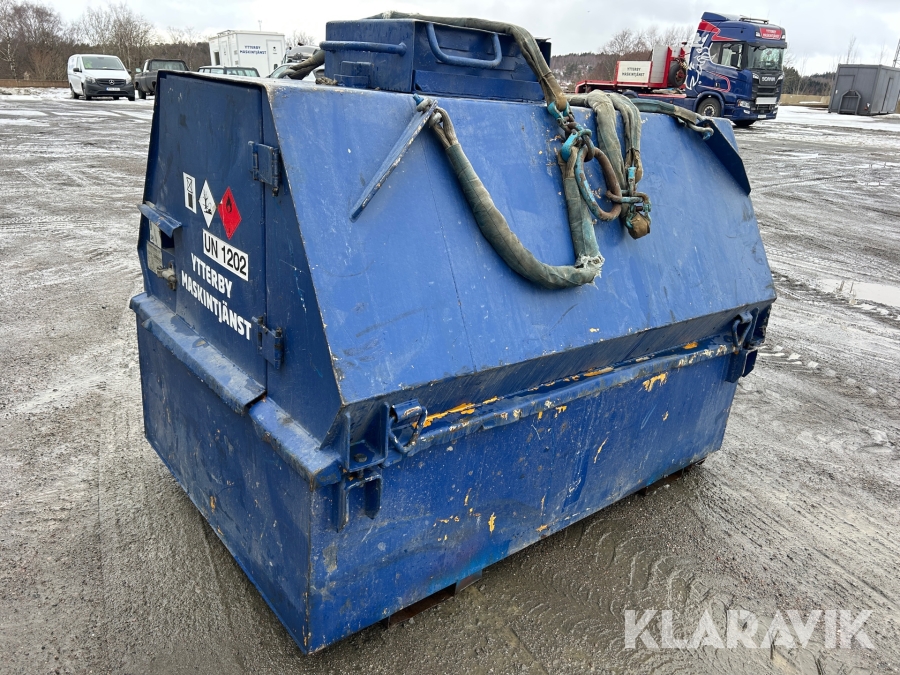 Dieseltank Färmartanken 1500 liter med balja