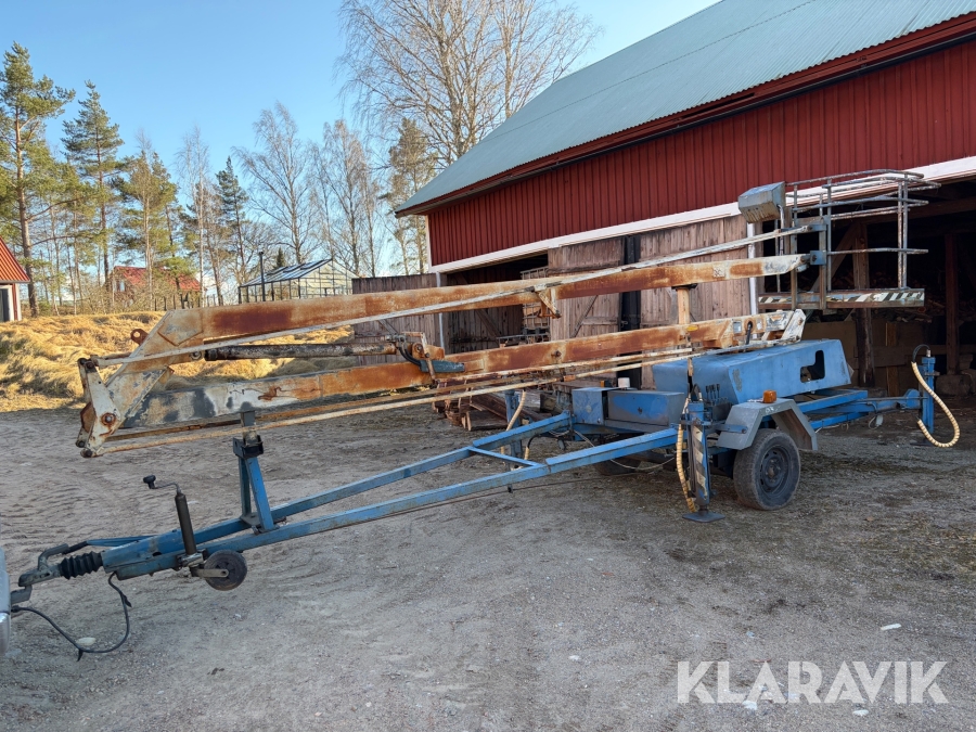 Släpvagnslift med ca 12 m arbetshöjd