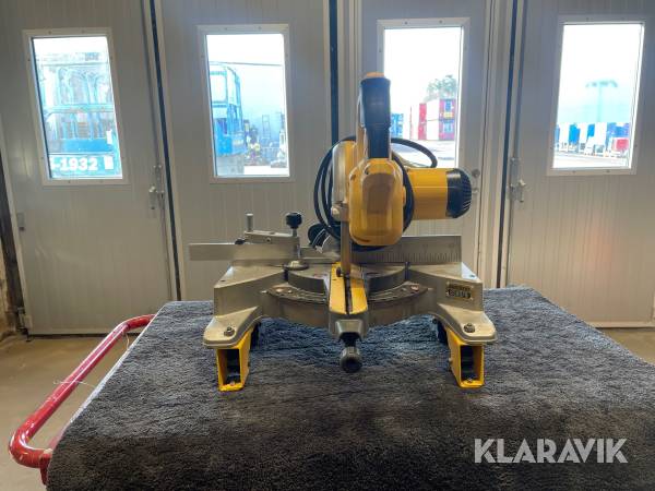 Kap&geringsåg Dewalt DWS777