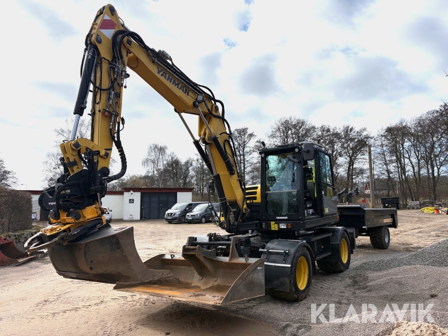 Grävmaskin Yanmar B110W med tippvagn och redskap