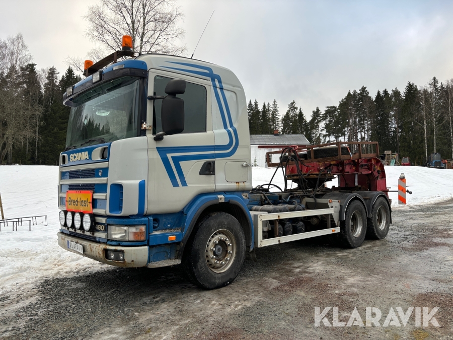 Lastbil med laxolås Scania R144G 6x4 460