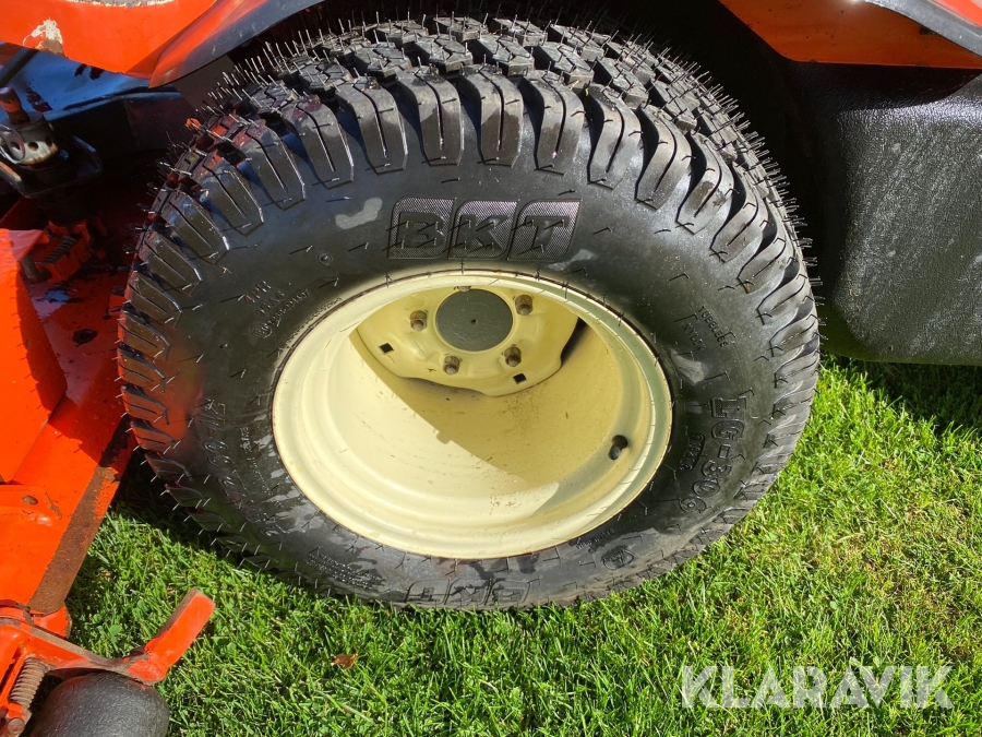 Gräsklippare Kubota F3680, Vara, Klaravik auktioner