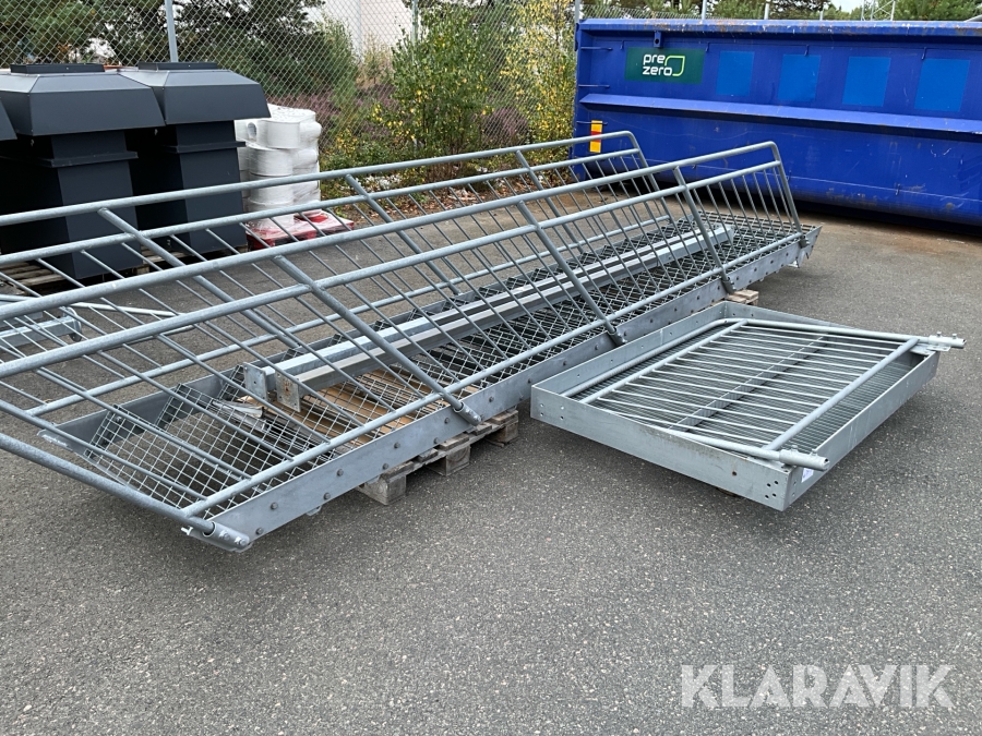 Brand/Evakueringstrappa Eurostair Rak, varmgalvad med förhöjning och vilplan, 1 st