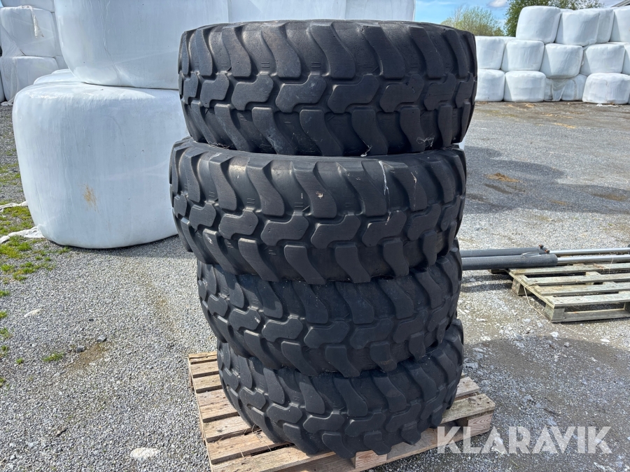 Entreprenaddäck Dunlop SP T9 405/70R20