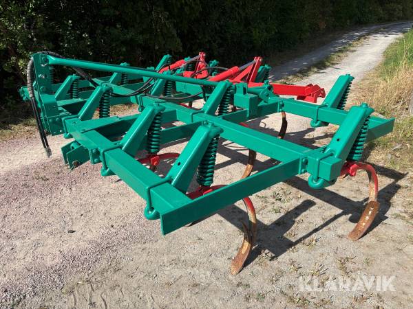 Kultivator John Deere 4m