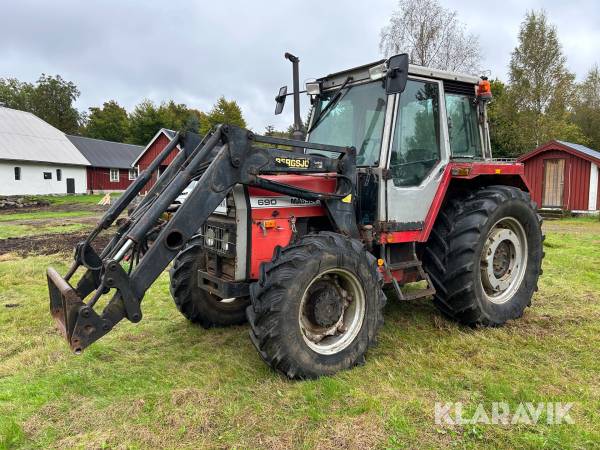 Traktor Massey Ferguson 690 med frontlastare