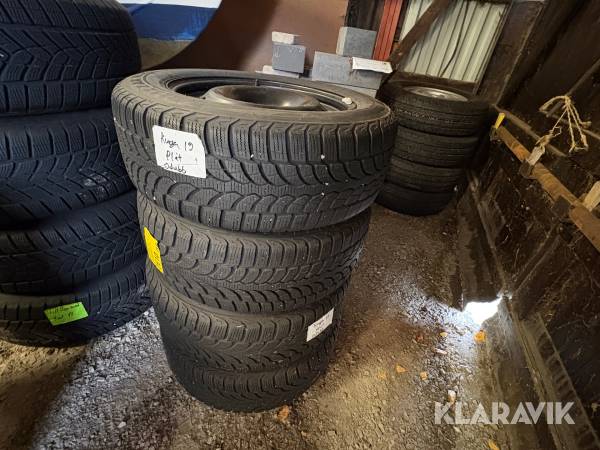 Året runt däck med fälg Bridgestone