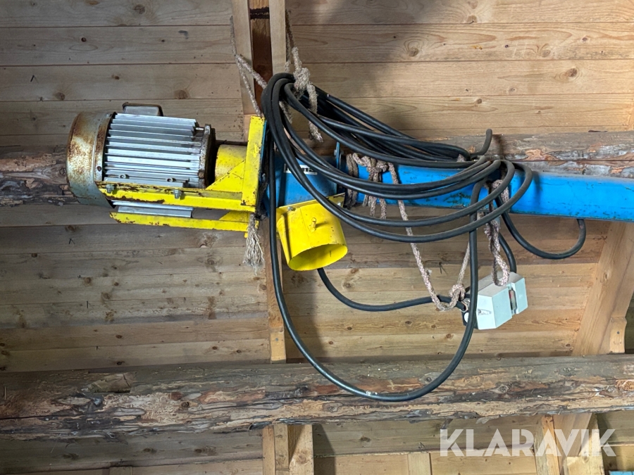 Spannmålskruv Nima 100mm 5m