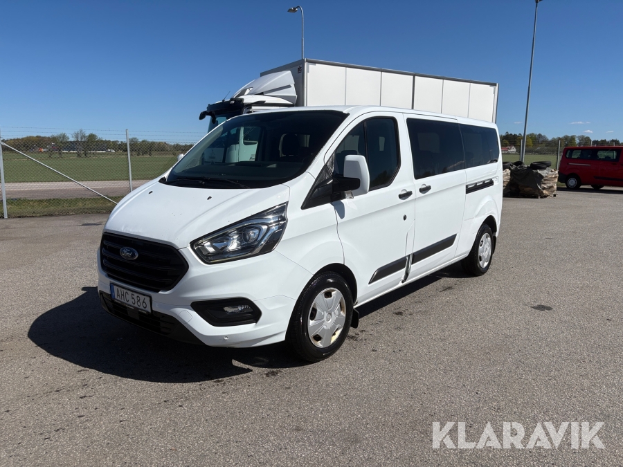Minibuss Ford Transit Custom
