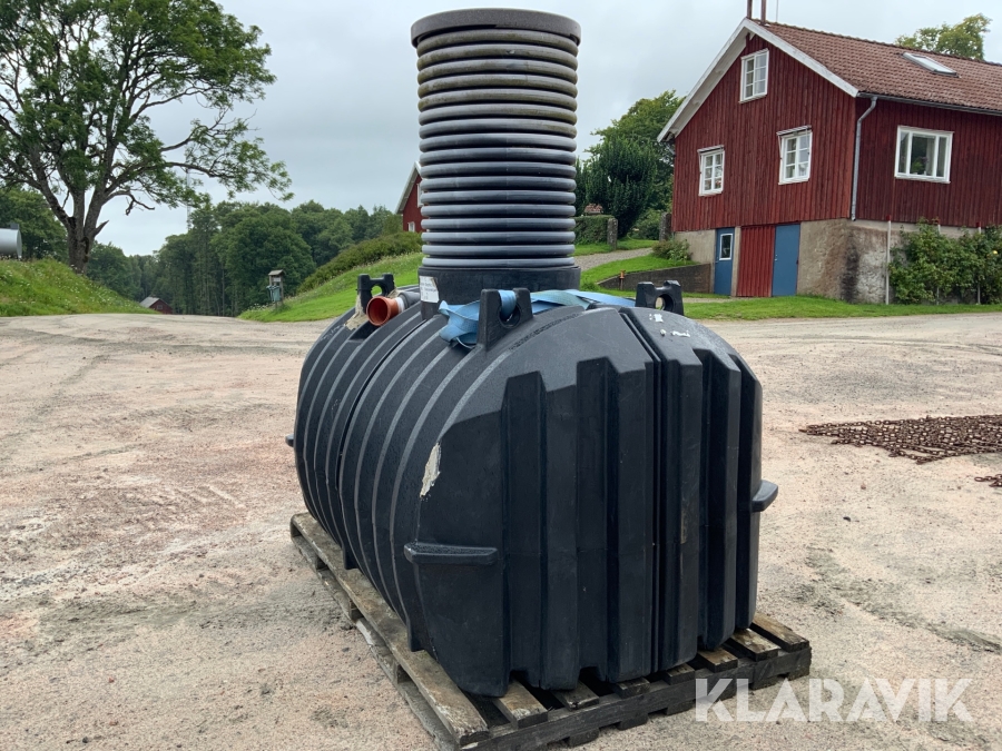 Slamavskiljare Pipelife Septic trekammarbrunn 2000L