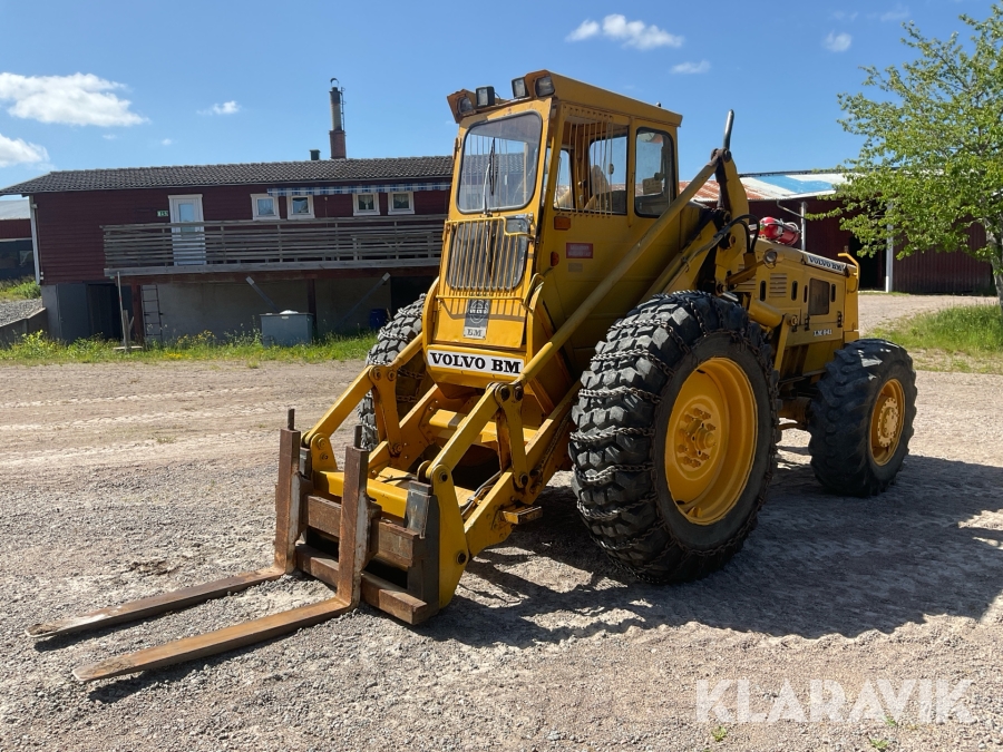 Baklastare Volvo BM LM 841 med tillbehör (1 ägare)