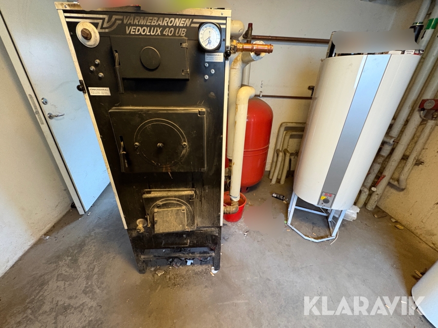 Värmepanna Värmebaronen Vedolux 40 UB Med Ackumulatortankar