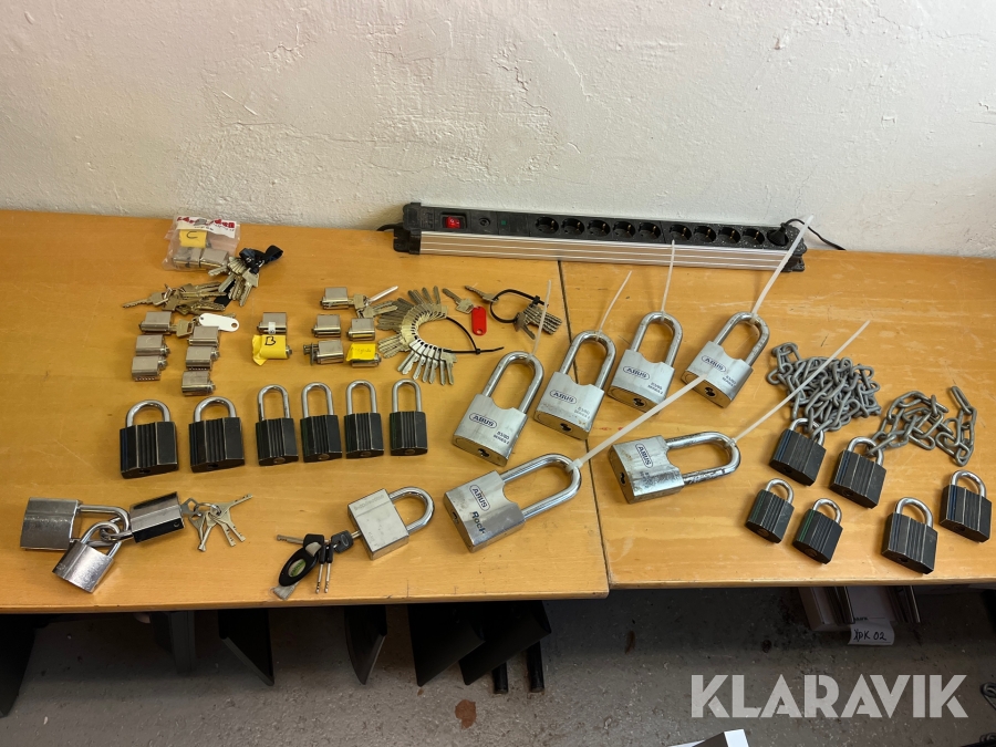 Lås, låssystem, hänglås Abus/Assa 18st lås, 16st cylindrar
