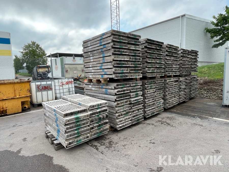 Ställningstrall 556 stycken  