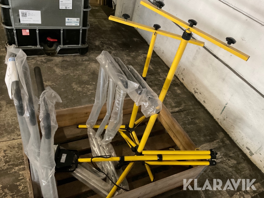 Stativ och lampa Jula