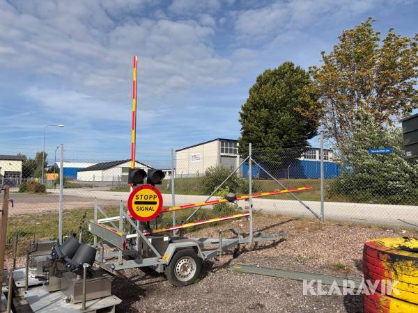 Trafikbom på släp Wemaguard