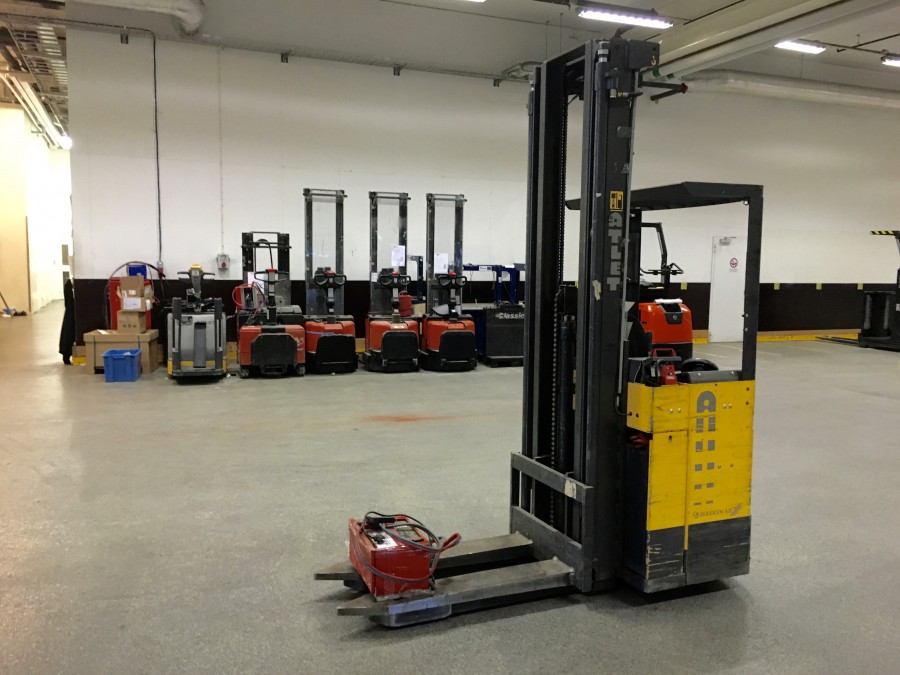 Stapeltruck med batteri