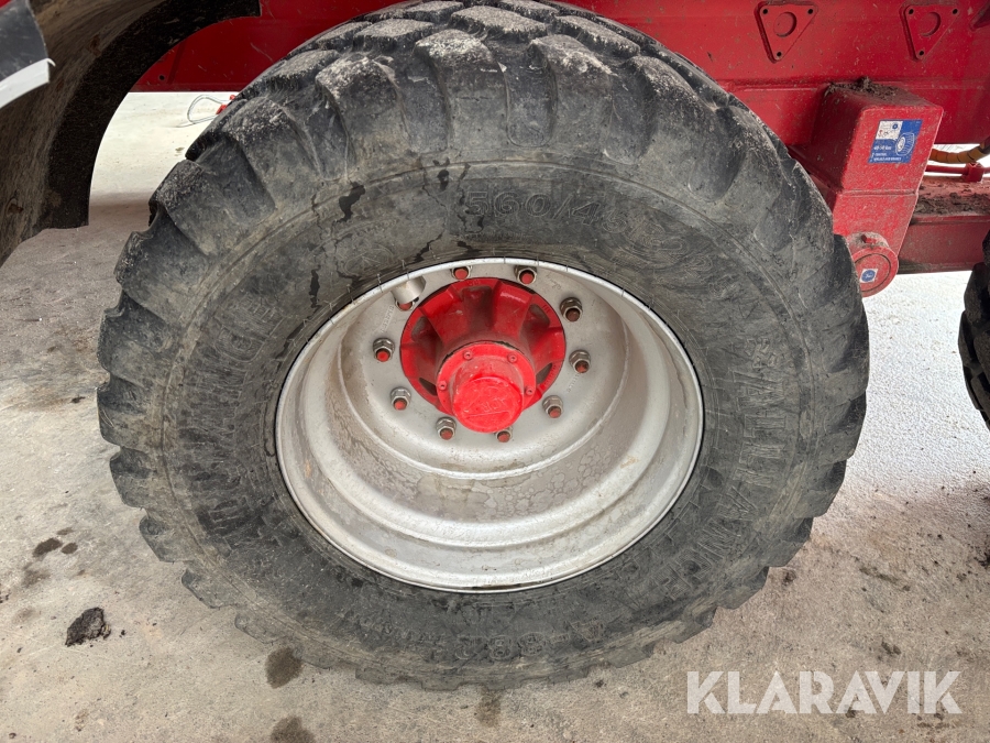 Lantbruksdäck Alliance Agristar 882 4st 560/45R22.5