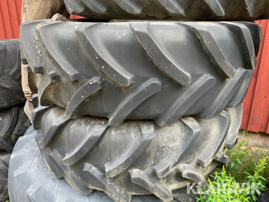 Traktordäck Michelin  16,9-30