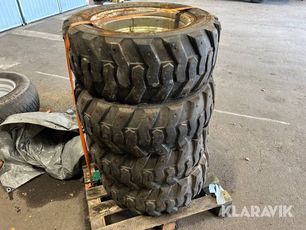 Entreprenaddäck 27x10.50-15