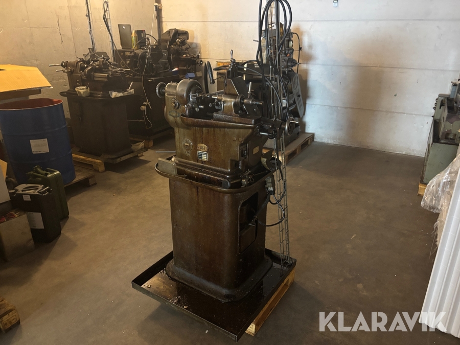 Kuggfräsmaskin Mikron 132