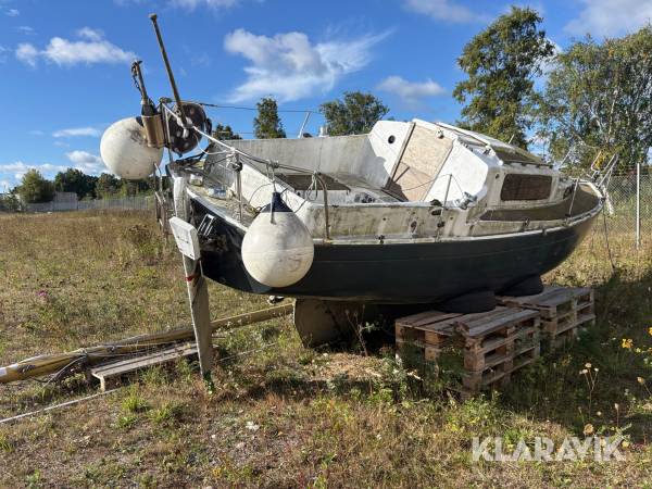 Segelbåt Vega 27