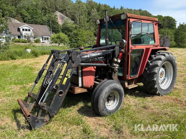Traktor Massey Ferguson 550 , frontlastare Trima