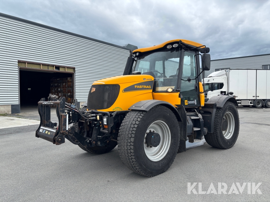 Traktor JCB Fastrac 3220 Plus